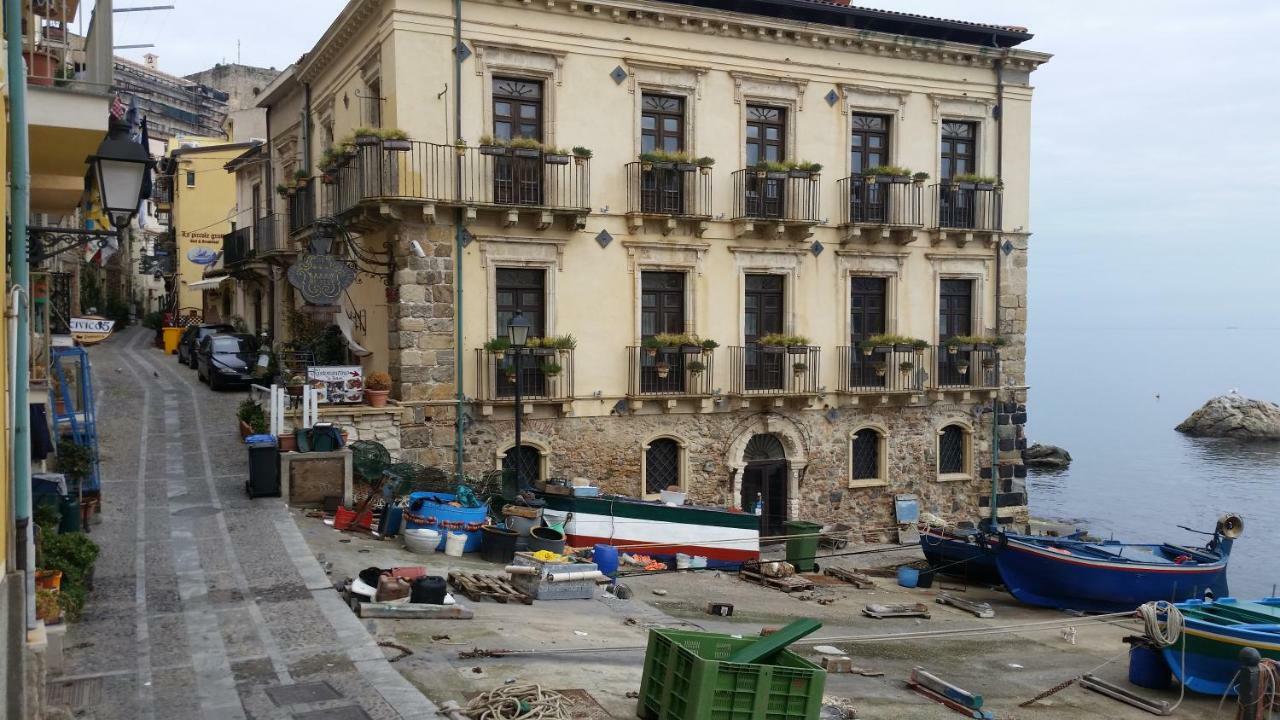 シッラ Il Borgo Bed & Breakfast エクステリア 写真